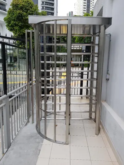 Full height single turnstile